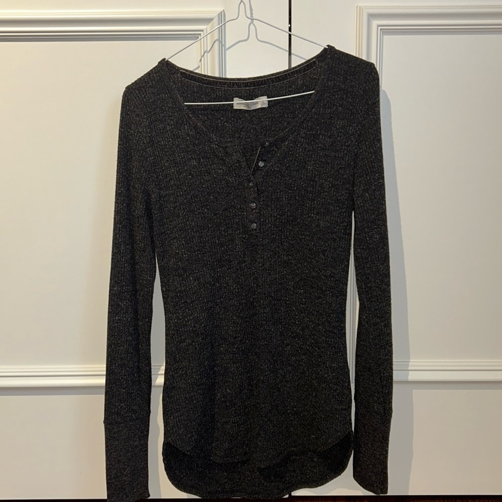 Abercrombie & Fitch Grey Women’s Long-Sleeve